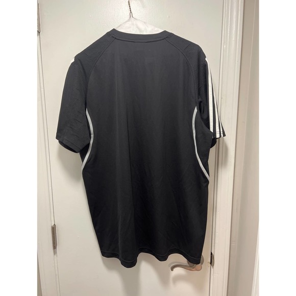 * Adidas Men’s formation Top. - Picture 2 of 5